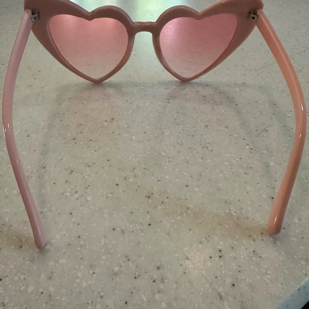 Women’s Pink Heart Sunglasses! Cute! Wedding, Bachelorette Party, Valentines!